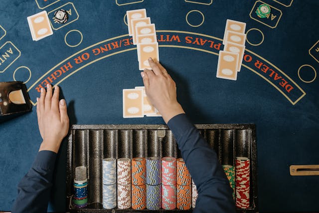 experiences and stories from professional casino dealers