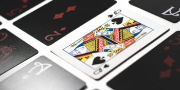 The Best Strategies for Multi-Hand Blackjack