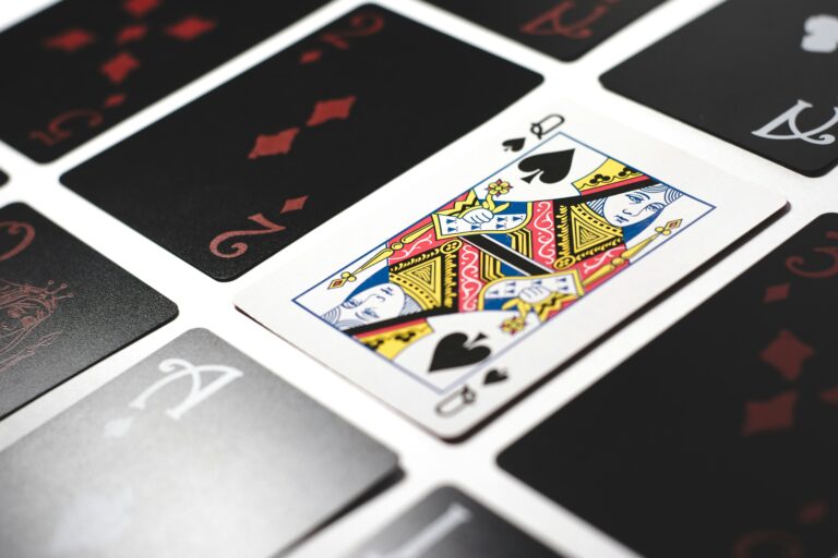 The Best Strategies for Multi-Hand Blackjack